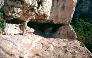 Chemin des grottes - Crête de Cornillon 