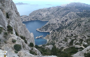 Calanques : Mestrallet - Mont Puget - Candelle - Cap Gros - Sainte Marthe .