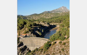 Sainte-Victoire-Saint-Marc-Jaumegarde : Barrage du Bimont-Barrage Zola